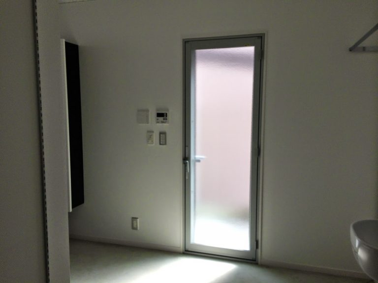 【福岡市】窓ガラス修理の施工事例
