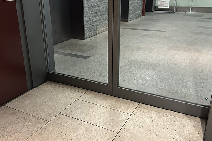 floor hinge